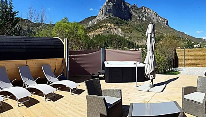 vue chalet camping hautes alpes